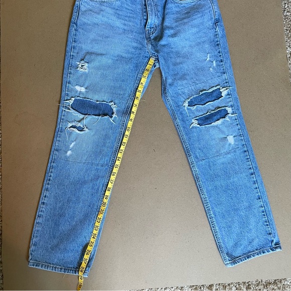 Distressed 541 Levi’s Jeans - Picture 3 of 9